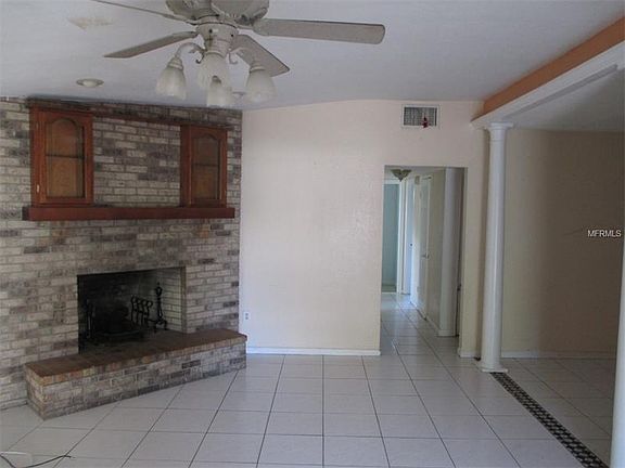 4th image of 7110 N Coarsey Dr