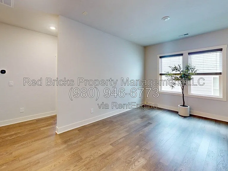 6129 Alsace Ln — Photo 19