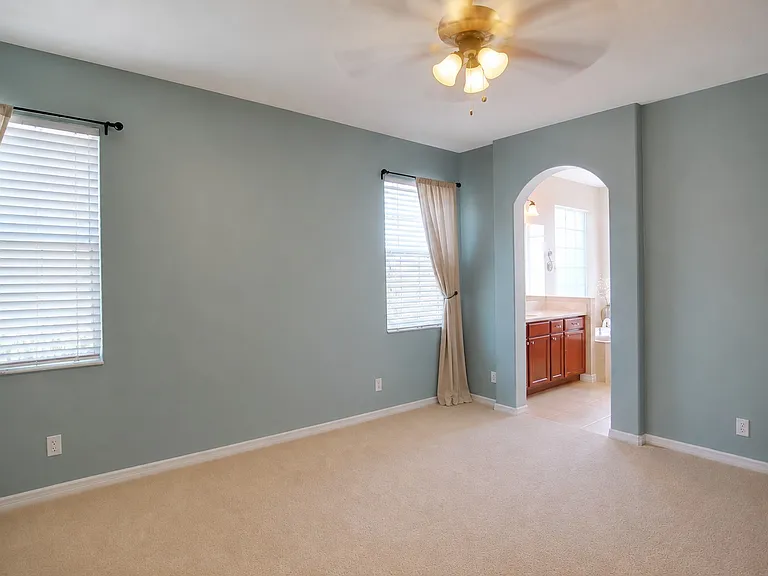 3273 Candia Dr — Photo 6