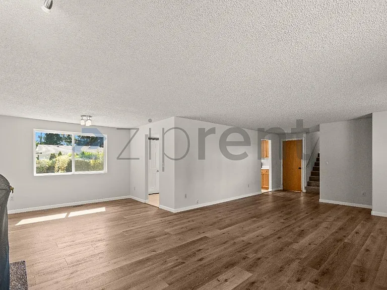 38222 43rd Ave S — Photo 5