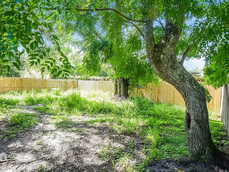 1524 Crosswind Cir — Photo 15