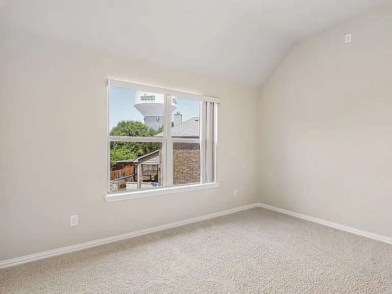1828 Houghton Dr — Photo 37