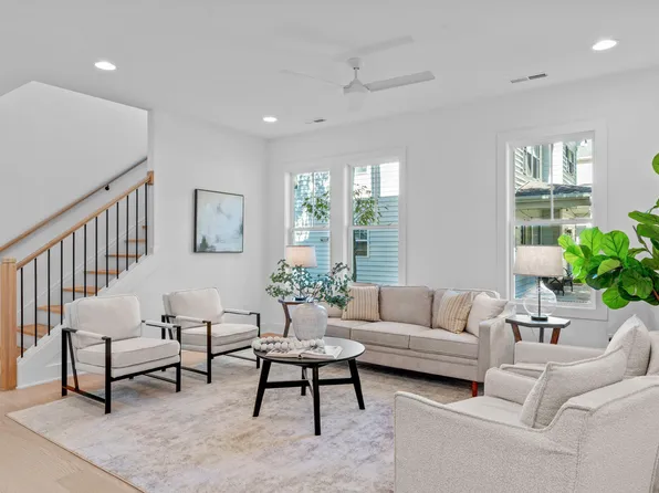 5041 Lundy Dr #102, Raleigh, NC 27606