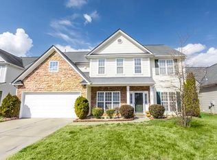 2803 Oakdale Pasture Dr, Charlotte, NC 28216