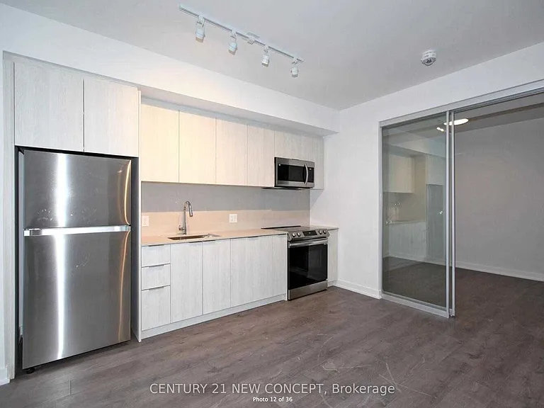 357 King St W #3709 — Photo 3