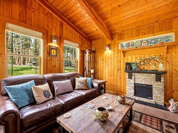 4th image of 32 Ponderosa Dr