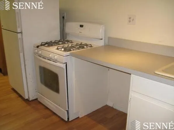 16 Clinton St #B, Cambridge, MA 02139