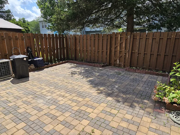 6 Colonial Ct #6 — Photo 31