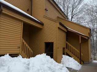 4749 S Pleasantview Rd #103, Harbor Springs, MI 49740