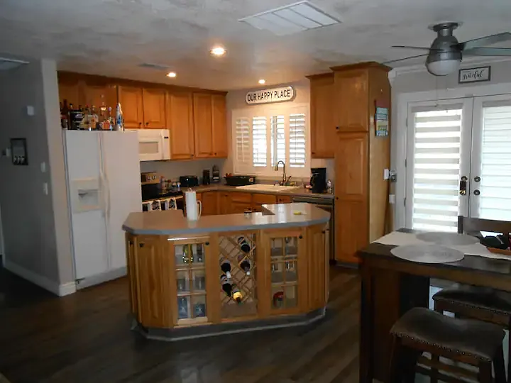 Kitchen work Island