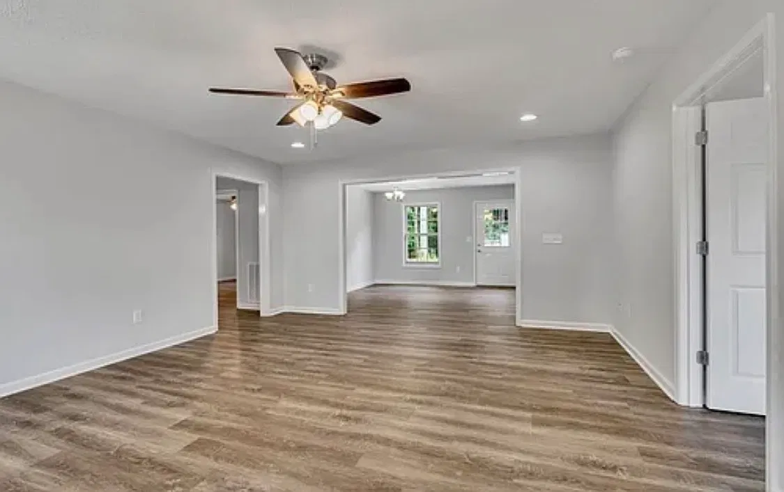 3 bed, 1508 sqft, $1,800 — Photo 2