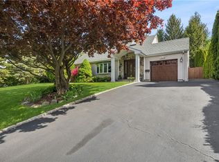 4 Maple Ct, Rye Brook, NY 10573