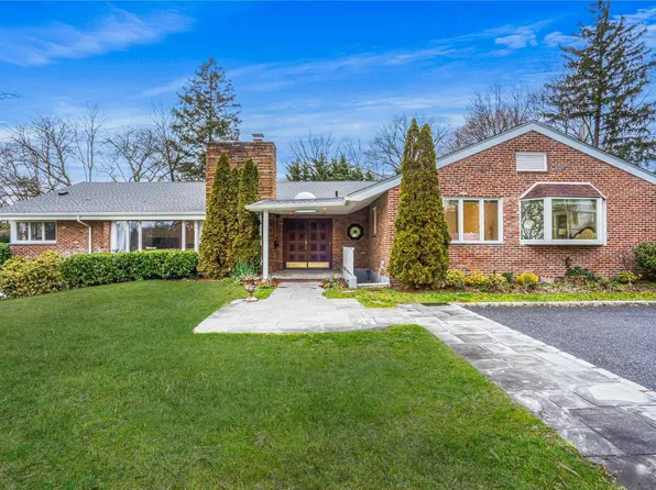 4 Pine Drive, Great Neck, NY 11021