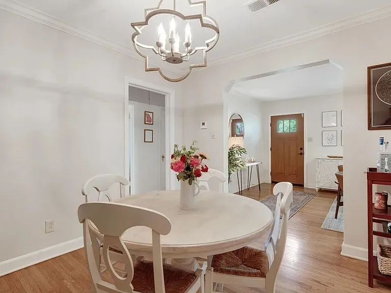 3731 Oakley Ave — Photo 6