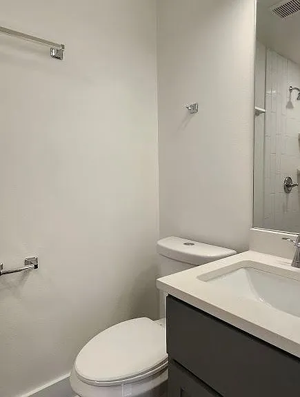 1113 N Shackleford Rd — Photo 11