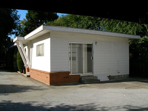 2nd image of 837 Partridge Ave