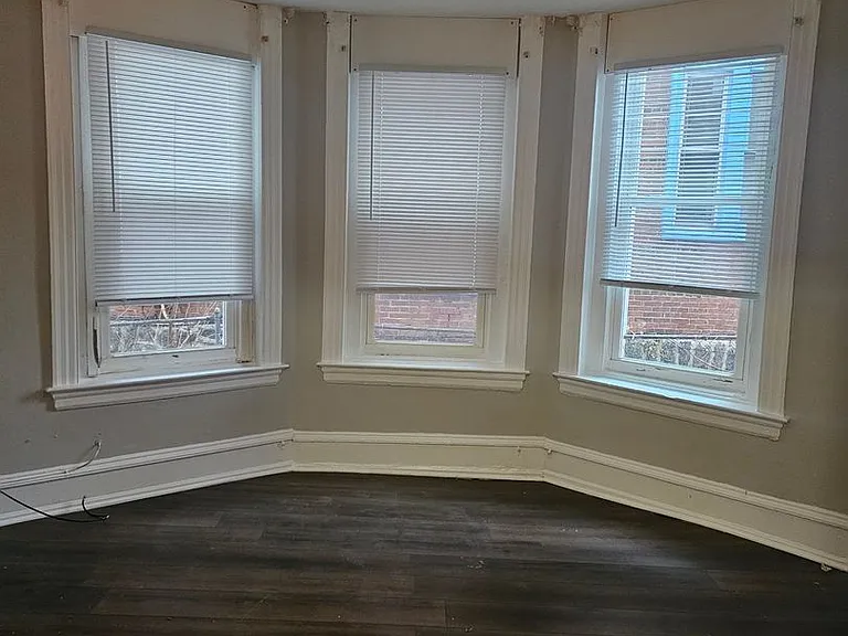 846 Wynnewood Rd — Photo 2