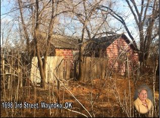 1698 3rd St, Waynoka, OK 73860