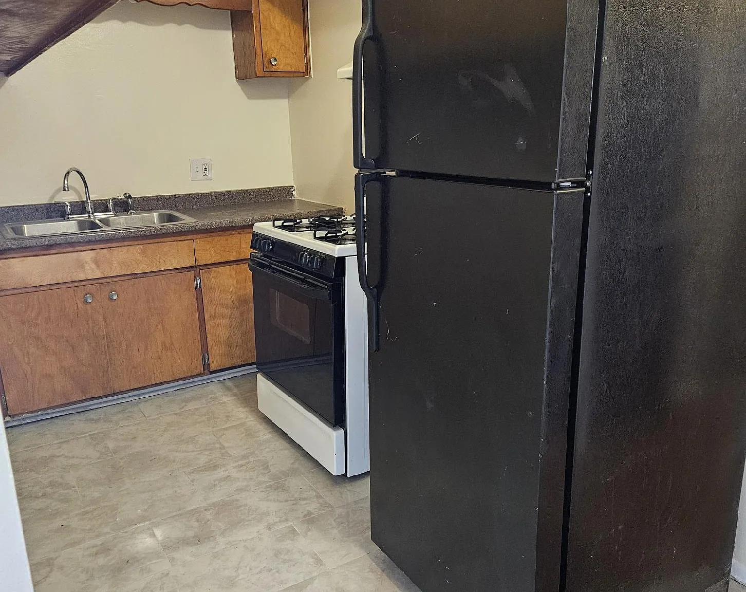 1 bed, 900 sqft, $900 — Photo 4