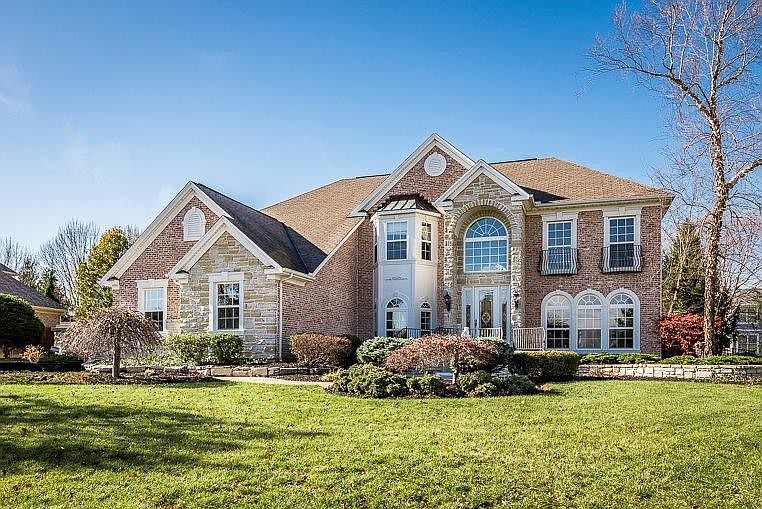 1st image of 6805 Cherry Laurel Dr