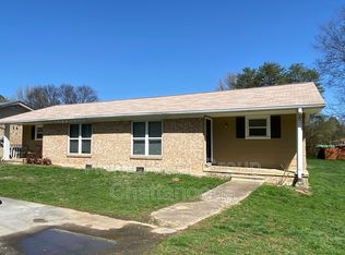 8646 Daisy Dallas Rd, Hixson, TN 37343