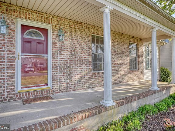 3rd image of 37795 E Pond Cir