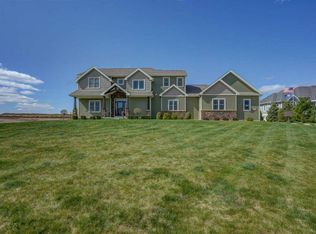 1671 Esker Trl, Columbus, WI 53925