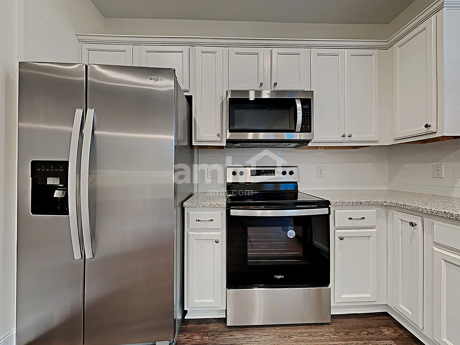 3 bed, 2.5 bath, 1420 sqft, $2,860 — Photo 3