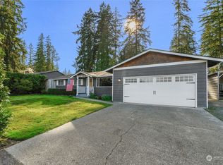 15412 Cascadian Way, Lynnwood, WA 98087