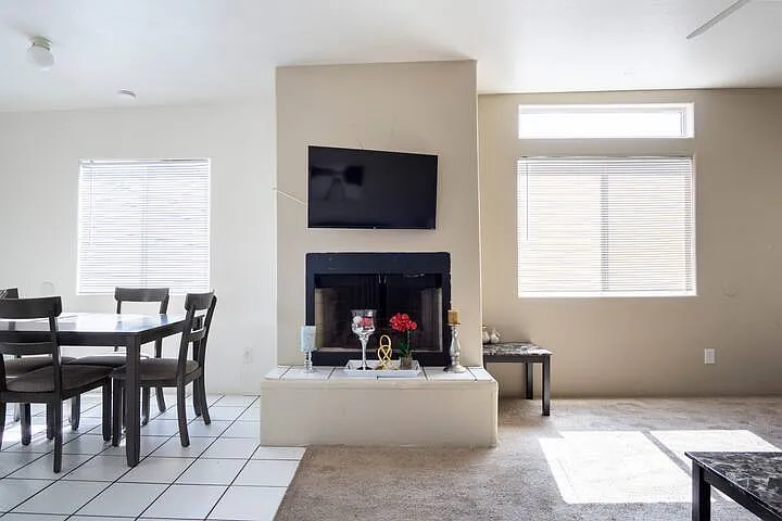 1111 N Camilla Blvd #1 — Photo 4