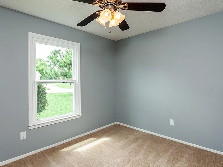 1309 Sportsman Trl — Photo 17