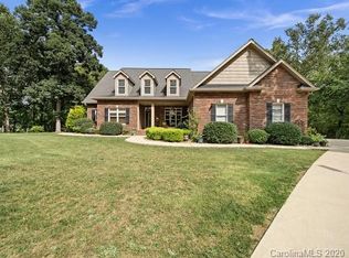 111 Cypress Point Dr, Kings Mountain, NC 28086