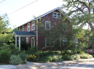 819 River St, Iowa City, IA 52246