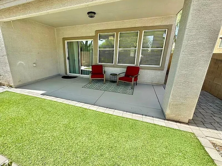 4235 E Betsy Ln — Photo 16