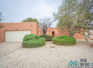 854 Broken Arrow Rd, Roswell, NM 88201