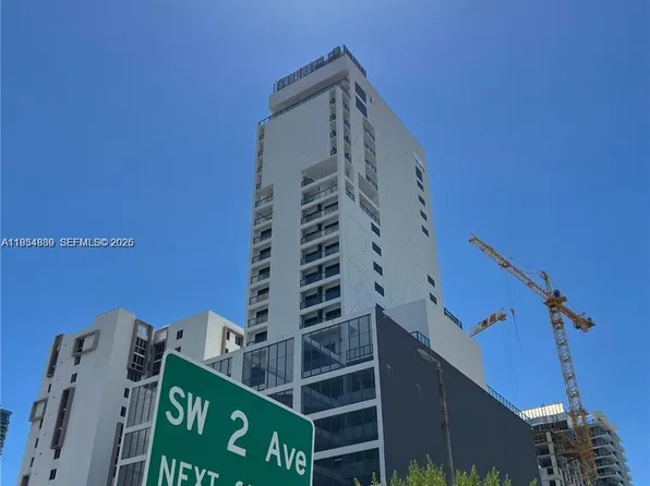 239 SW 9th St #2103, Miami, FL 33130