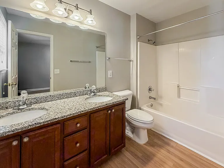 100 Homestead Ln — Photo 11