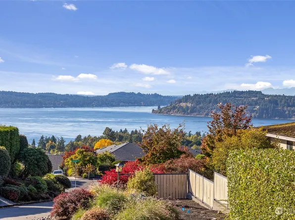 1205 S Fairview Drive, Tacoma, WA 98465