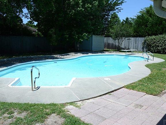 5th image of 6835 Rickwood Dr
