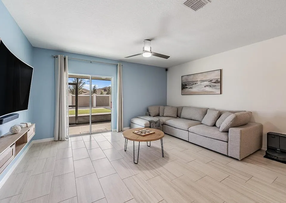 11298 Radiant Shore Loop