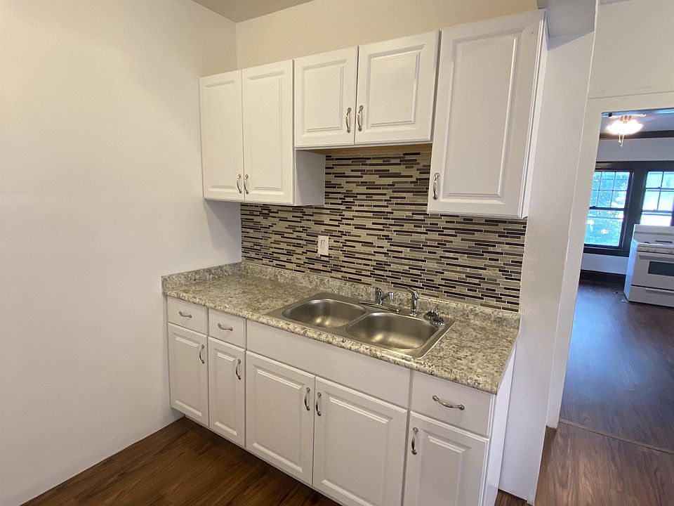 1st image of 1442 W 101st St #11274374