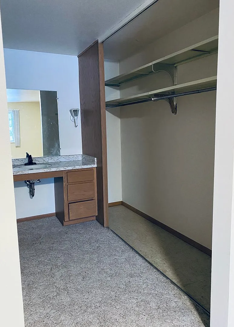19 Plex Merrill — Photo 4