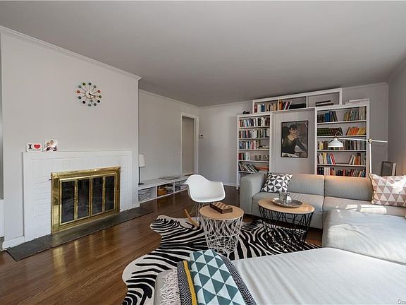 2nd image of 21 East Pl