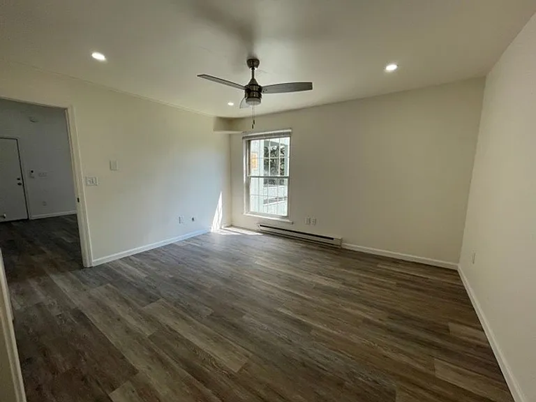 University Park Apartments near Cornell University — Photo 204