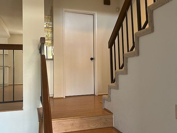 3rd image of 220 N Stoneman Ave APT B