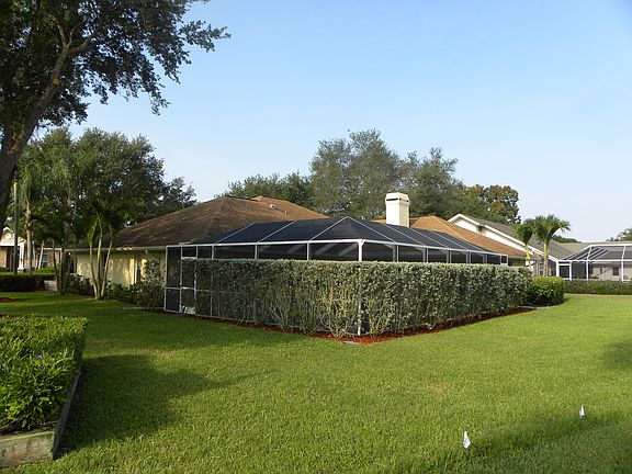 4th image of 12 Winewood Ct