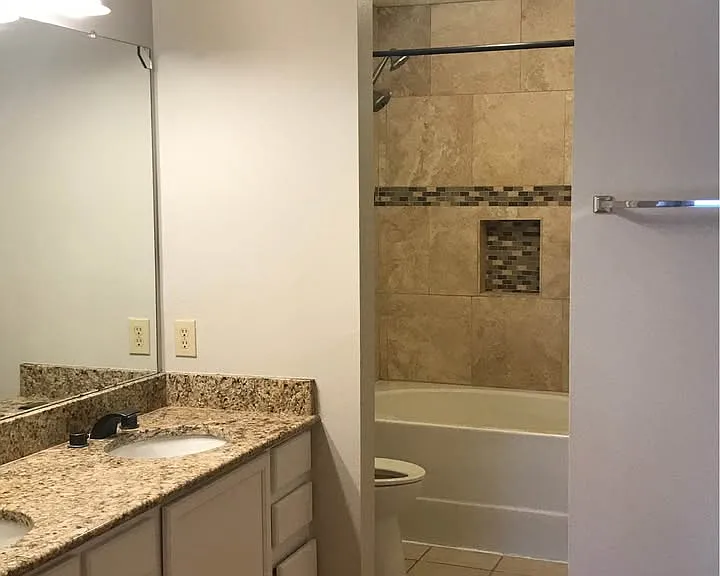 9002 Limestone Hl — Photo 2