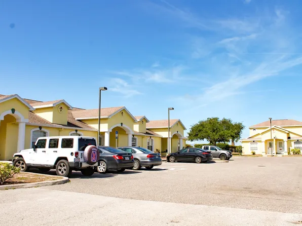 9723 Palm Ave, Pt Richey, FL 34668