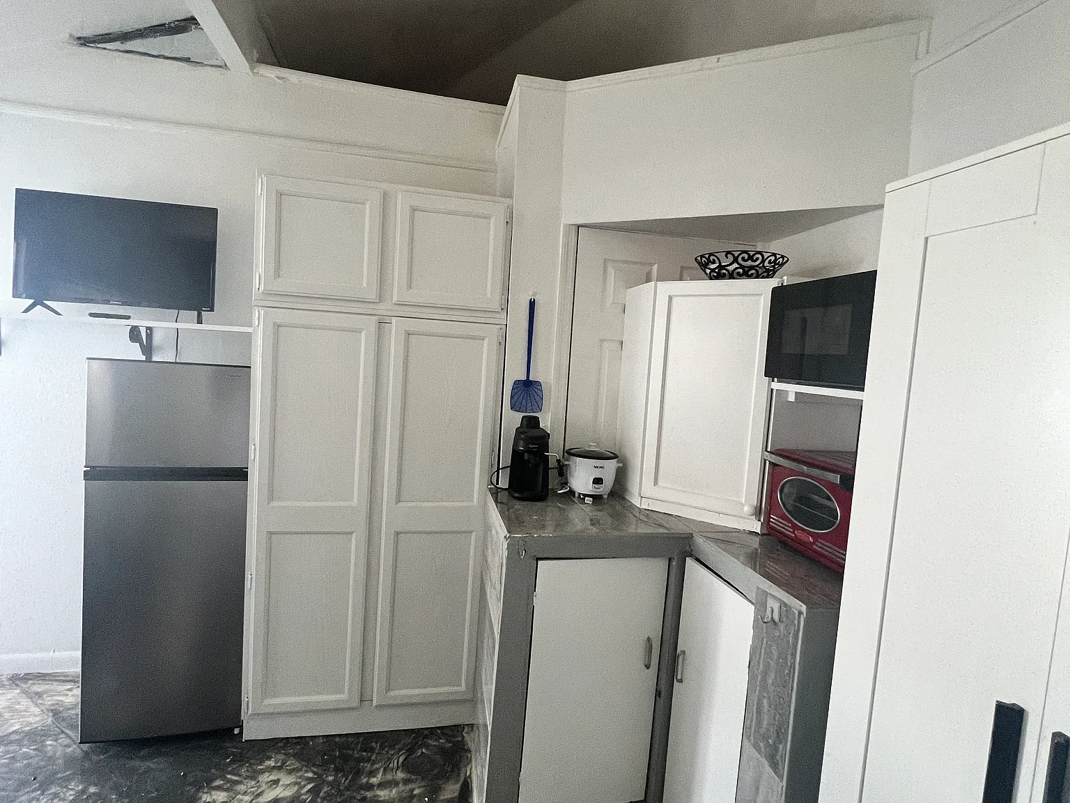 SW 299th Ter, Homestead — Photo 3