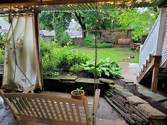 Swing Under BackDeck